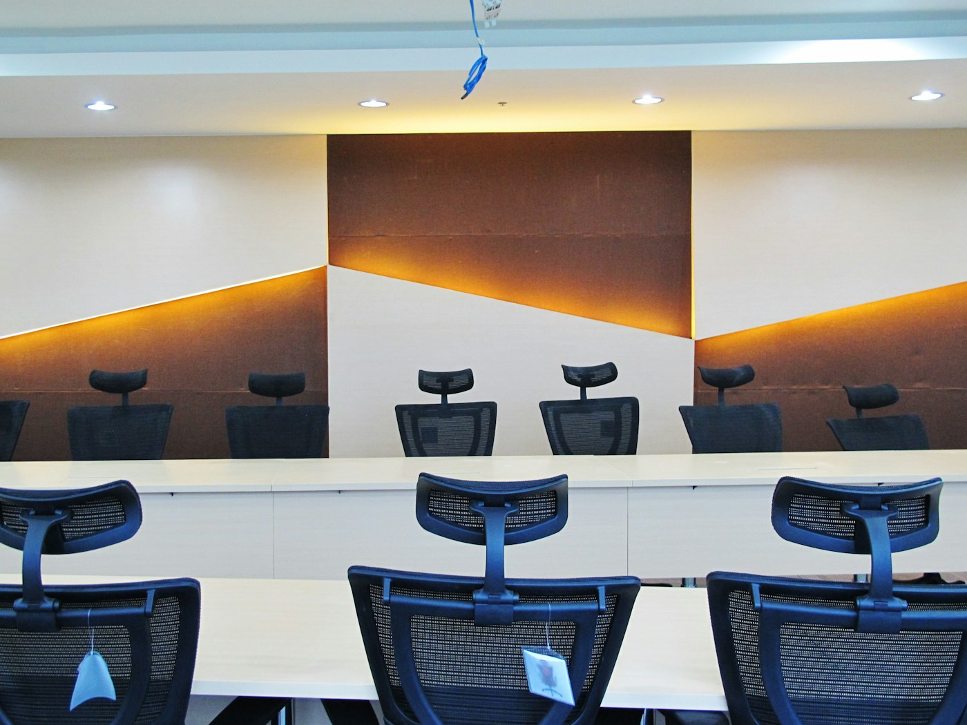 Philippine workplace photograph